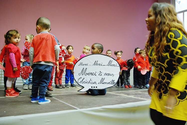 Les enfants avaient préparé un spectacle haut en couleur