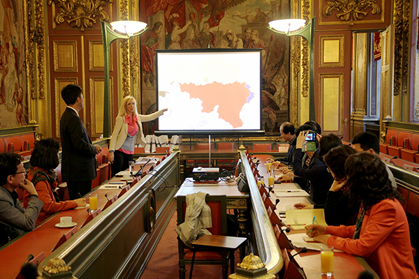 Des visiteurs coréens à la Ville de Bruxelles