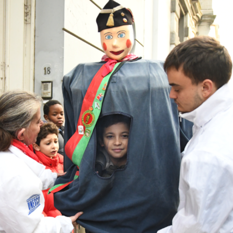 Le Meyboom s'invite au Centre pédagogique Jules Anspach